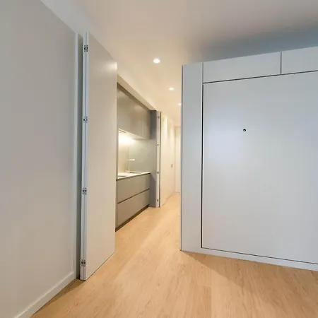 Gorgeous Refurbished Graca Apartment