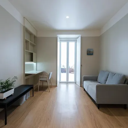Gorgeous Refurbished Graca Apartment Lisbon