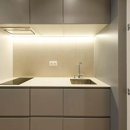 아파트 Gorgeous Refurbished Graca