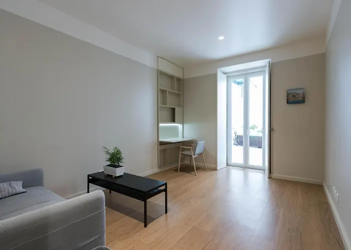 Gorgeous Refurbished Graca