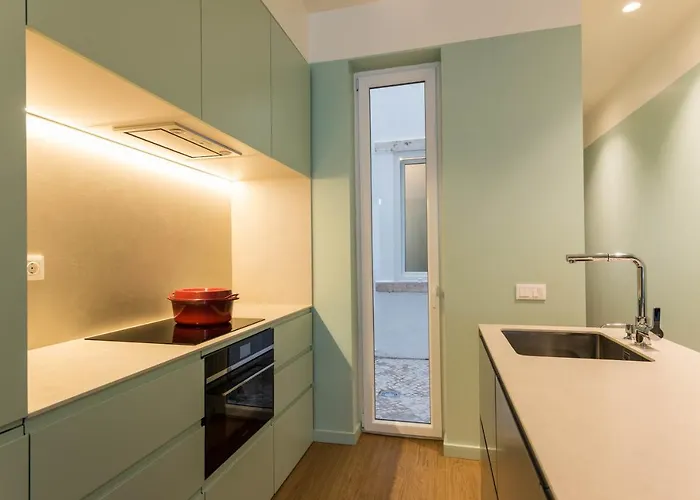 Gorgeous Refurbished Graca 아파트